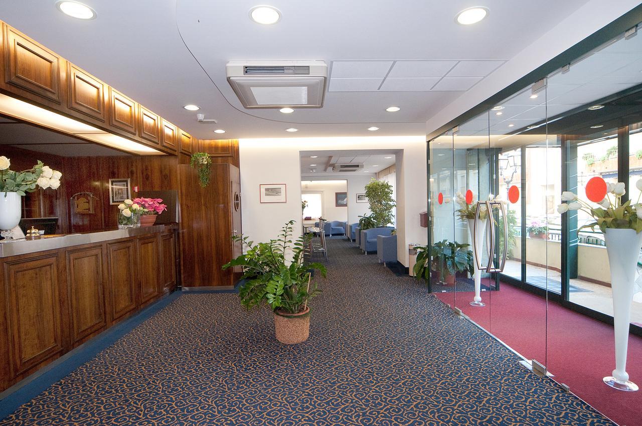 Hotel Curtis Centrale Аласио Екстериор снимка